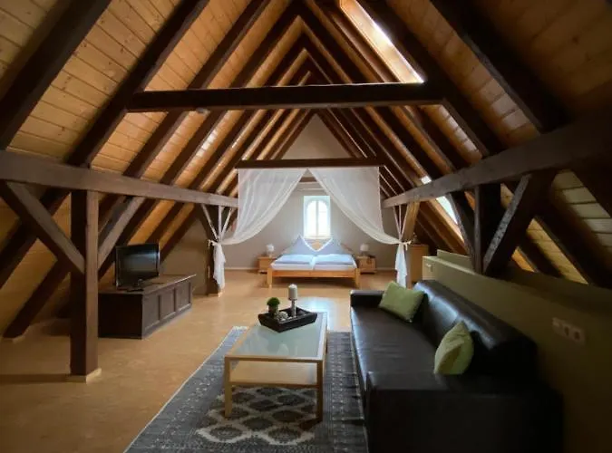 Holdermuehle בית הארחה