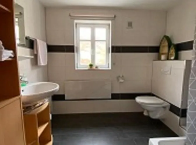 Holdermuehle בית הארחה